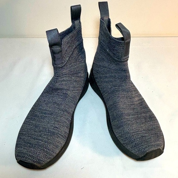 NATIVE Sz 9 Booties Nova Hydroknit Fabric Heather Grey Rubber Sole Pull On Boots - Picture 2 of 9